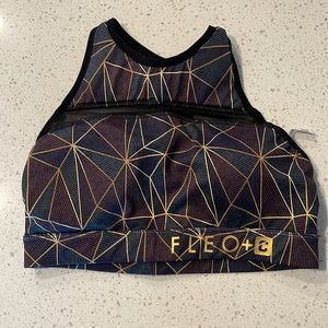 Chestee sports bra